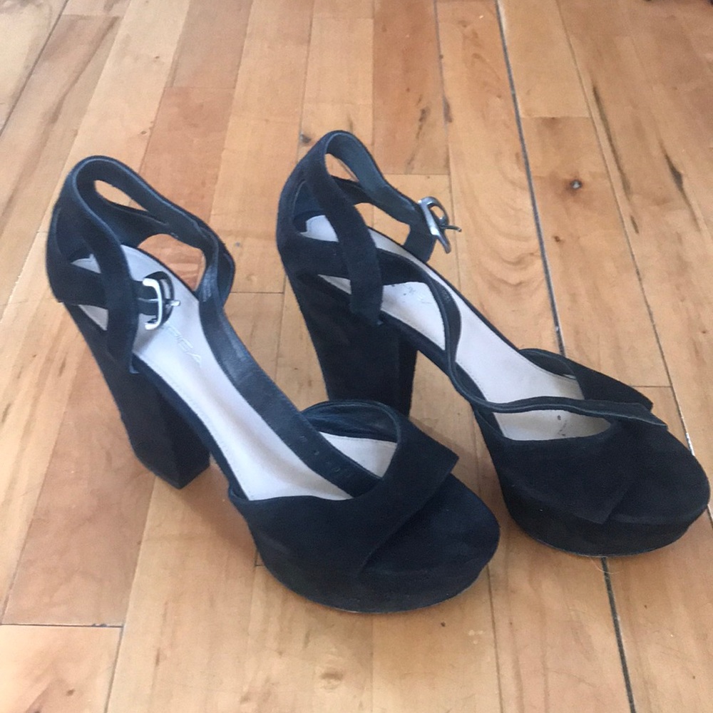 Via Spiga Black Suede Platform Block Heel Sandals